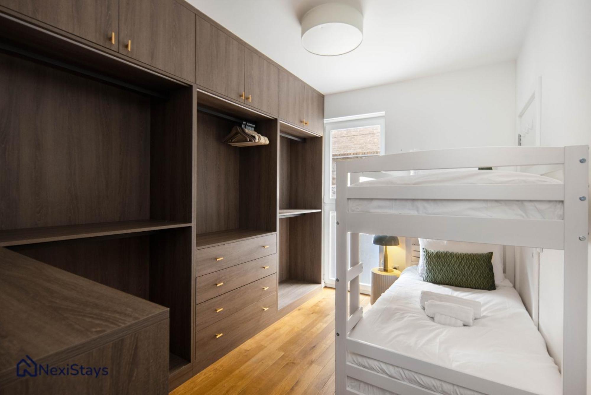 Апартаменты 1 Min Walk To Euston Station, Modern Townhouse Лондон Экстерьер фото
