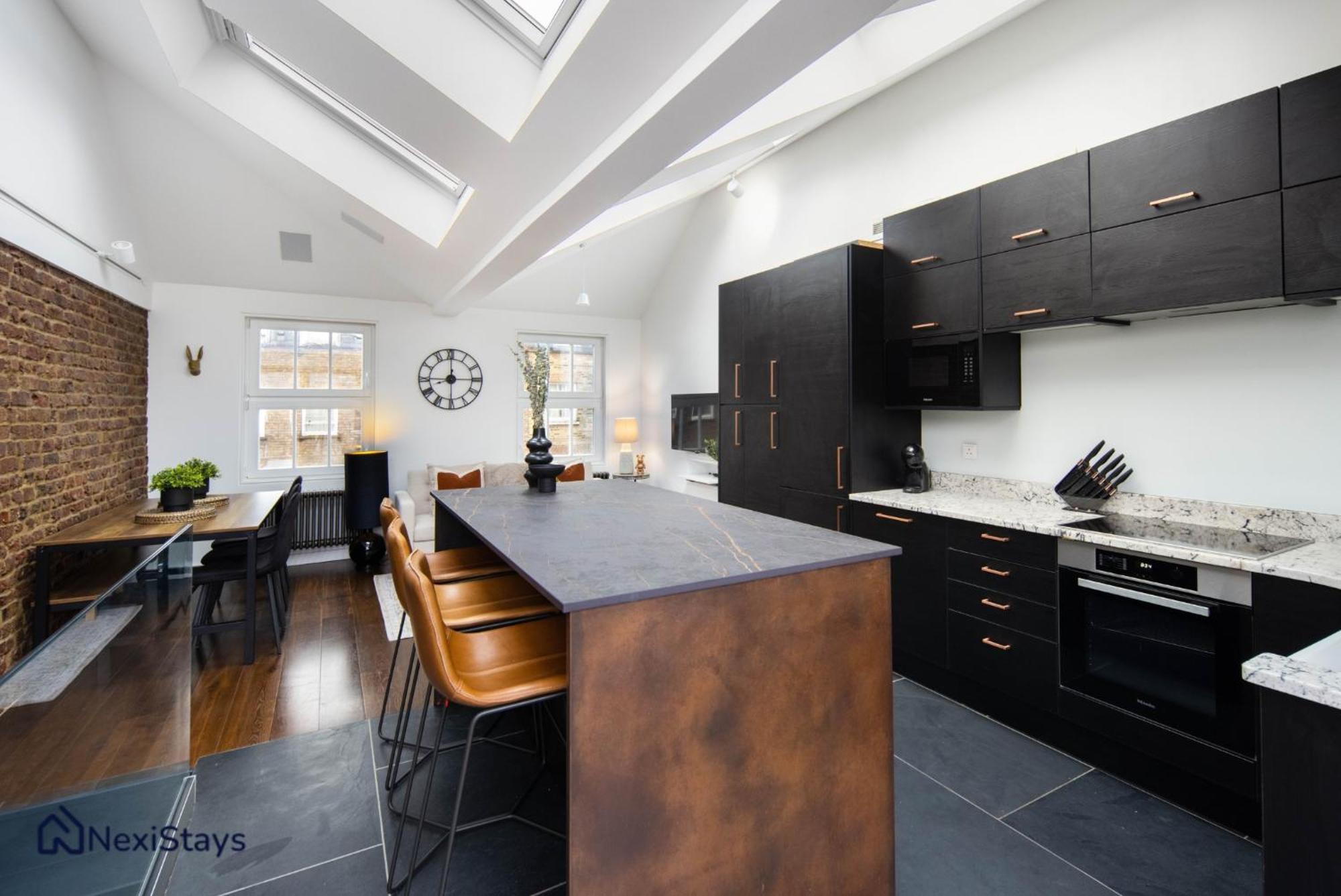 Апартаменты 1 Min Walk To Euston Station, Modern Townhouse Лондон Экстерьер фото